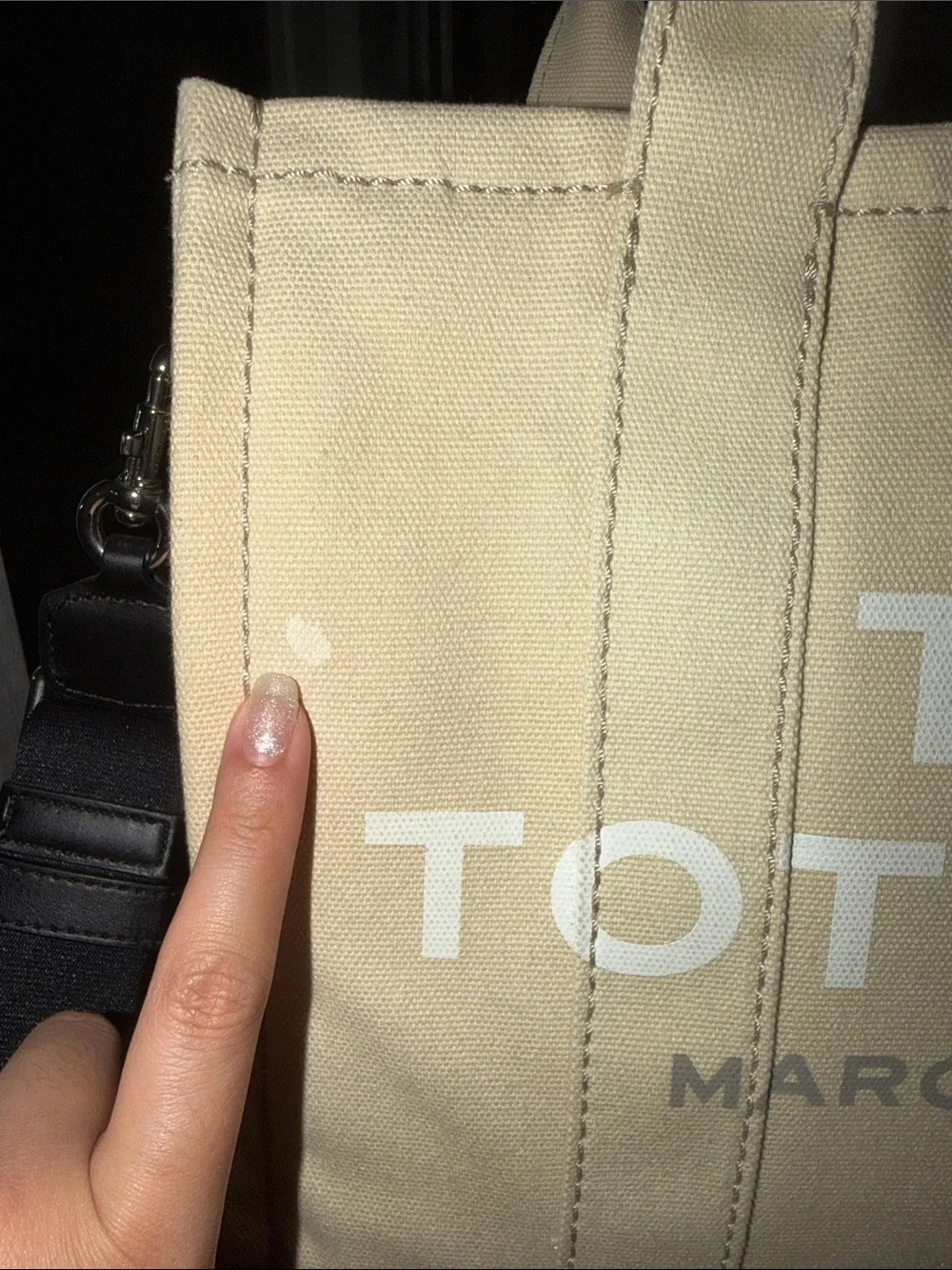Marc Jacobs Canvas The Tote Bag in Beige with Black Strap